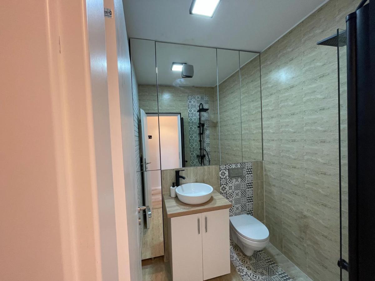 Diamond Luxury Apartment Near Presidential Palace Бухарест Екстер'єр фото
